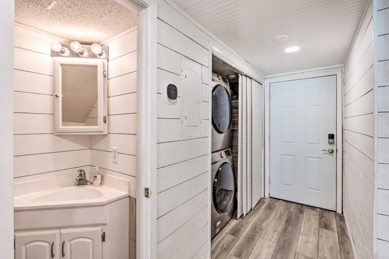 Chic Fort Walton Condo About 2 Blocks To Beach! フォート・ウォルトン・ビーチ エクステリア 写真